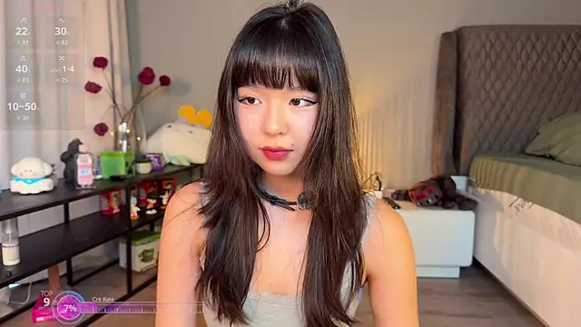 melana love online show from 10.18.25