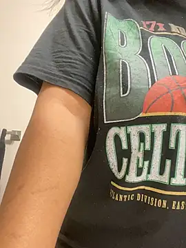 Snapshot of kurvibabe chatting on 03.21.25 kurvibabe online show from 03.21.25