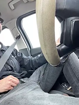 YJeromZCoxk online show from 03.21.25