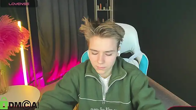 Snapshot of Jean_Wilsons chatting on 03.18.25 Jean Wilsons online show from 03.18.25