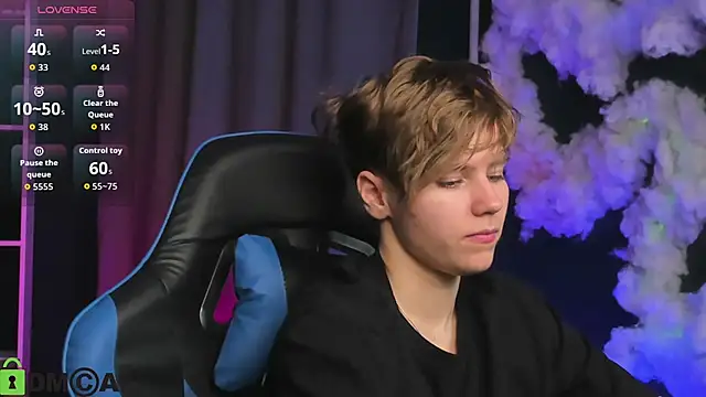 Snapshot of Jean_Wilsons chatting on 10.25.25 Jean Wilsons online show from 10.25.25