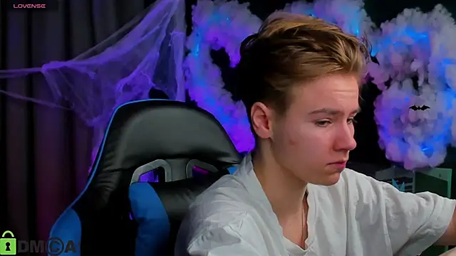 Snapshot of Jean_Wilsons chatting on 10.29.25 Jean Wilsons online show from 10.29.25