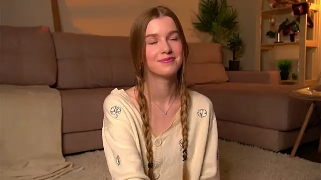 LornaCritchlow online show from 03.13.25