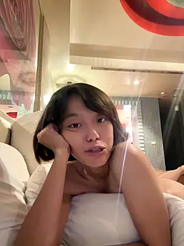 Snapshot of ladypaggy chatting on 10.08.25 ladypaggy online show from 10.08.25