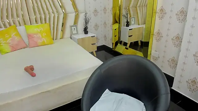 Qeen blackk online show from 03.10.25