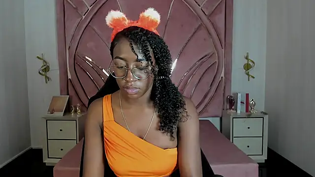 Qeen blackk online show from 10.17.25