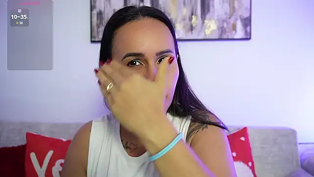 Snapshot of Sara_Charmy chatting on 10.24.25 Sara Charmy online show from 10.24.25