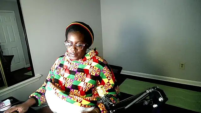 lovelyenigma365 online show from 02.06.26