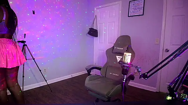 lovelyenigma365 online show from 04.05.26