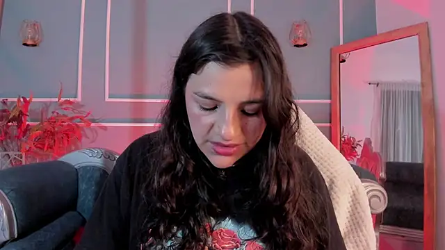 TaraTaylorr online show from 11.02.25