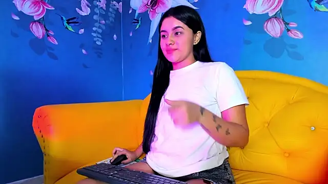 kissy 19 online show from 03.02.25