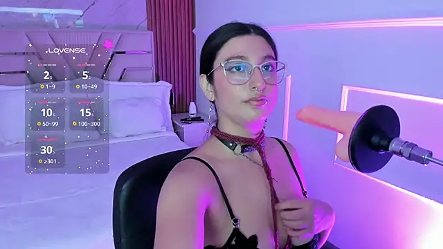 Snapshot of Gabrielakassi chatting on 03.21.25 Gabrielakassi online show from 03.21.25