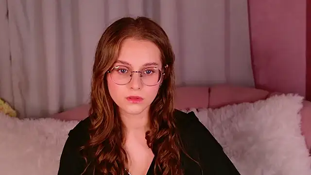 RileyMimicho online show from 09.25.25