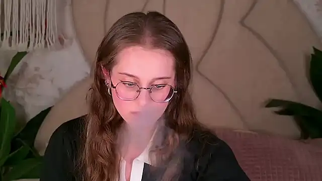 RileyMimicho online show from 10.29.25