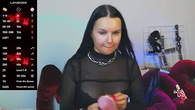 Miss Vic online show from 10.14.25