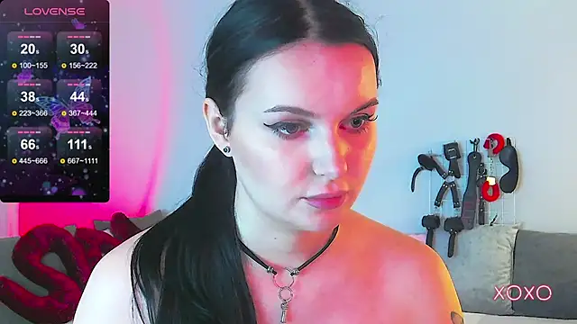 Miss Vic online show from 04.21.26