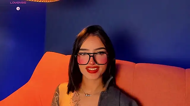 Snapshot of PeytonReeds chatting on 03.07.25 PeytonReeds online show from 03.07.25