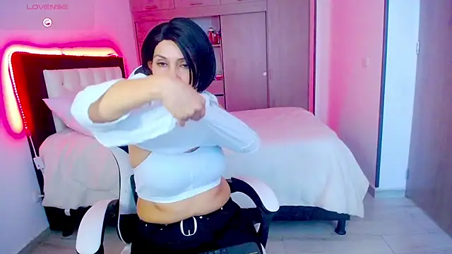 CarolinneFiotti online show from 11.29.25