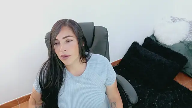 Snapshot of luna_lgomez_ chatting on 05.04.26 luna lgomez online show from 05.04.26