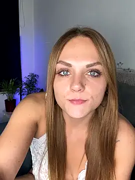 Snapshot of OCTAPUSSY2000 chatting on 11.04.25 OCTAPUSSY2000 online show from 11.04.25