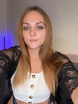 Snapshot of OCTAPUSSY2000 chatting on 11.09.25 OCTAPUSSY2000 online show from 11.09.25