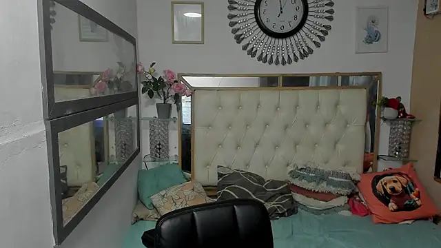 heiker  online show from 10.18.25