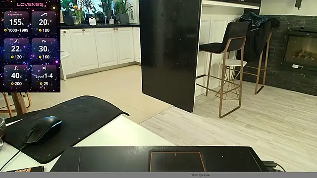 Snapshot of Layla- chatting on 02.01.25 Layla- online show from 02.01.25