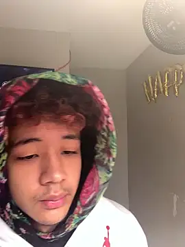 Snapshot of chillcol chatting on 03.15.25 chillcol online show from 03.15.25