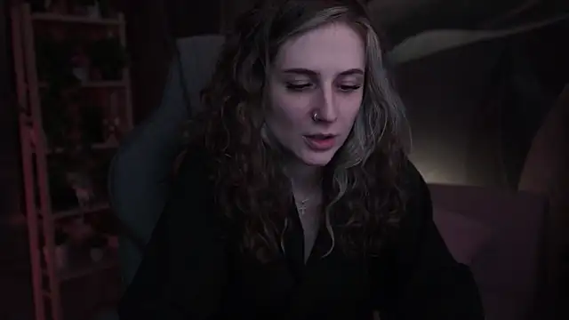 OliviaMcClean online show from 10.29.25