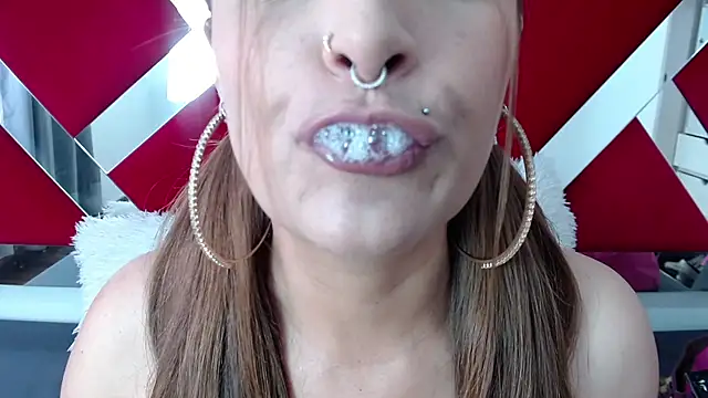 nicollewayne10 online show from 10.07.25