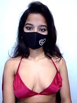 Snapshot of Orna-1 chatting on 03.20.25 Orna-1 online show from 03.20.25