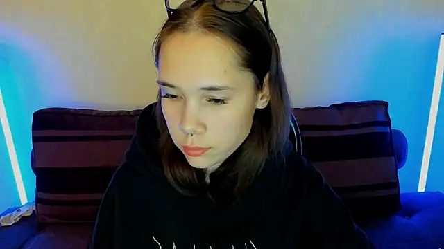 LilKittens online show from 03.13.25