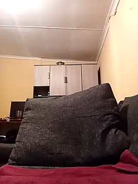 Snapshot of JuicyMilkyTizzy chatting on 10.22.25 JuicyMilkyTizzy online show from 10.22.25