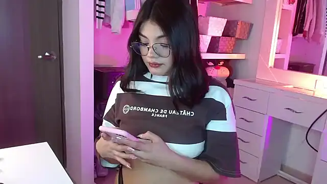  Camilaaa  online show from 09.24.25