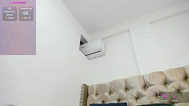 ArianaaGrace online show from 02.26.26