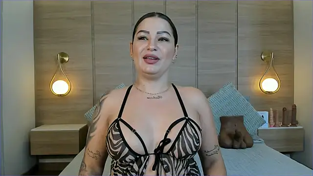 Snapshot of Brendalamar chatting on 10.27.25 Brendalamar online show from 10.27.25