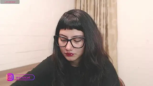 Snapshot of Laury_uri chatting on 02.17.26 Laury uri online show from 02.17.26