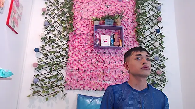 Snapshot of willians___0 chatting on 10.08.25 willians 0 online show from 10.08.25