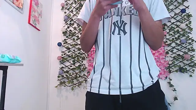 Snapshot of willians___0 chatting on 10.10.25 willians 0 online show from 10.10.25