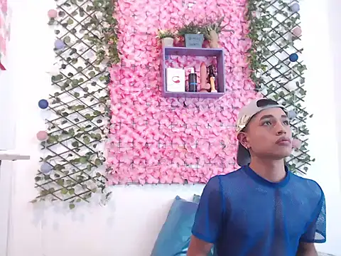 Snapshot of willians___0 chatting on 10.11.25 willians 0 online show from 10.11.25