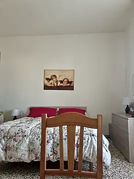 Snapshot of Gattina74 chatting on 10.17.25 Gattina74 online show from 10.17.25