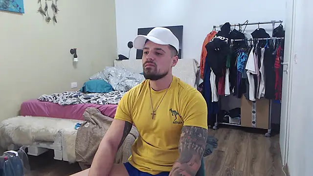 Tiberius hunk online show from 02.26.26