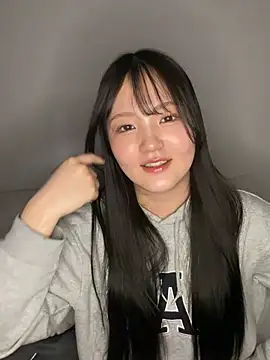 MinaKubo online show from 04.06.26