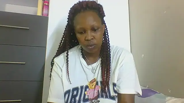 Snapshot of Squirt_Goddesss chatting on 09.20.25 Squirt Goddesss online show from 09.20.25