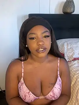 Snapshot of xnaomivaruna chatting on 03.16.25 xnaomivaruna online show from 03.16.25