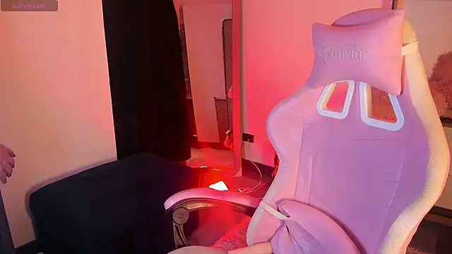 Loona s online show from 06.02.26