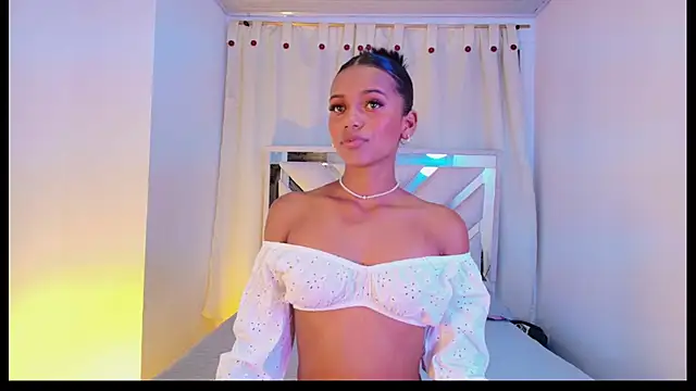 Lia Taylor1 online show from 03.13.26