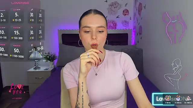 EmelyMason online show from 04.10.26