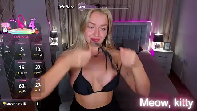 Snapshot of EvaGoddes chatting on 09.27.25 EvaGoddes online show from 09.27.25