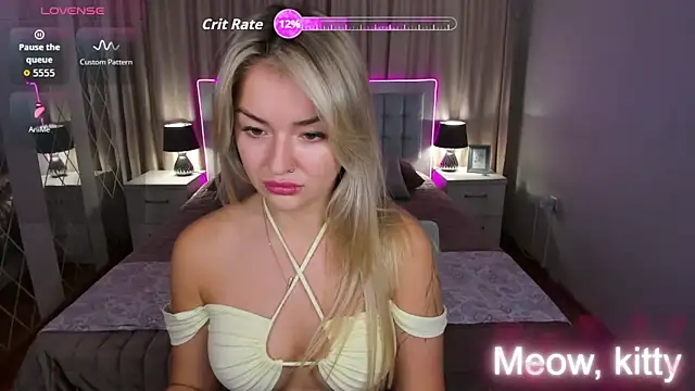 Snapshot of EvaGoddes chatting on 11.04.25 EvaGoddes online show from 11.04.25